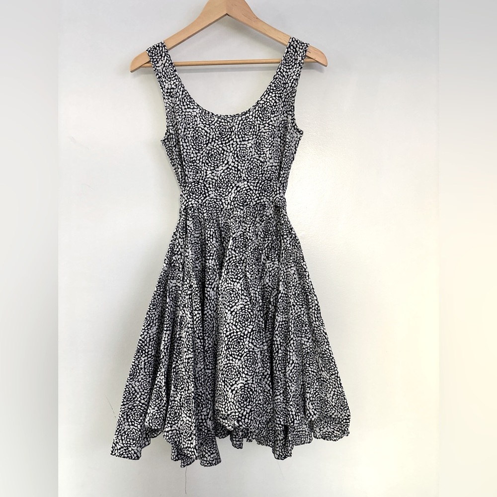 Morgane Le Fay Black White Floral Cotton Fit Flare Dress Tie Waist Medium